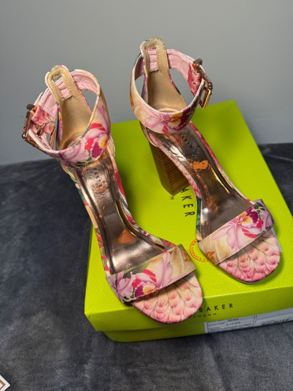 Ted Baker Floral Wooden Block Heel - Picture 6 of 14